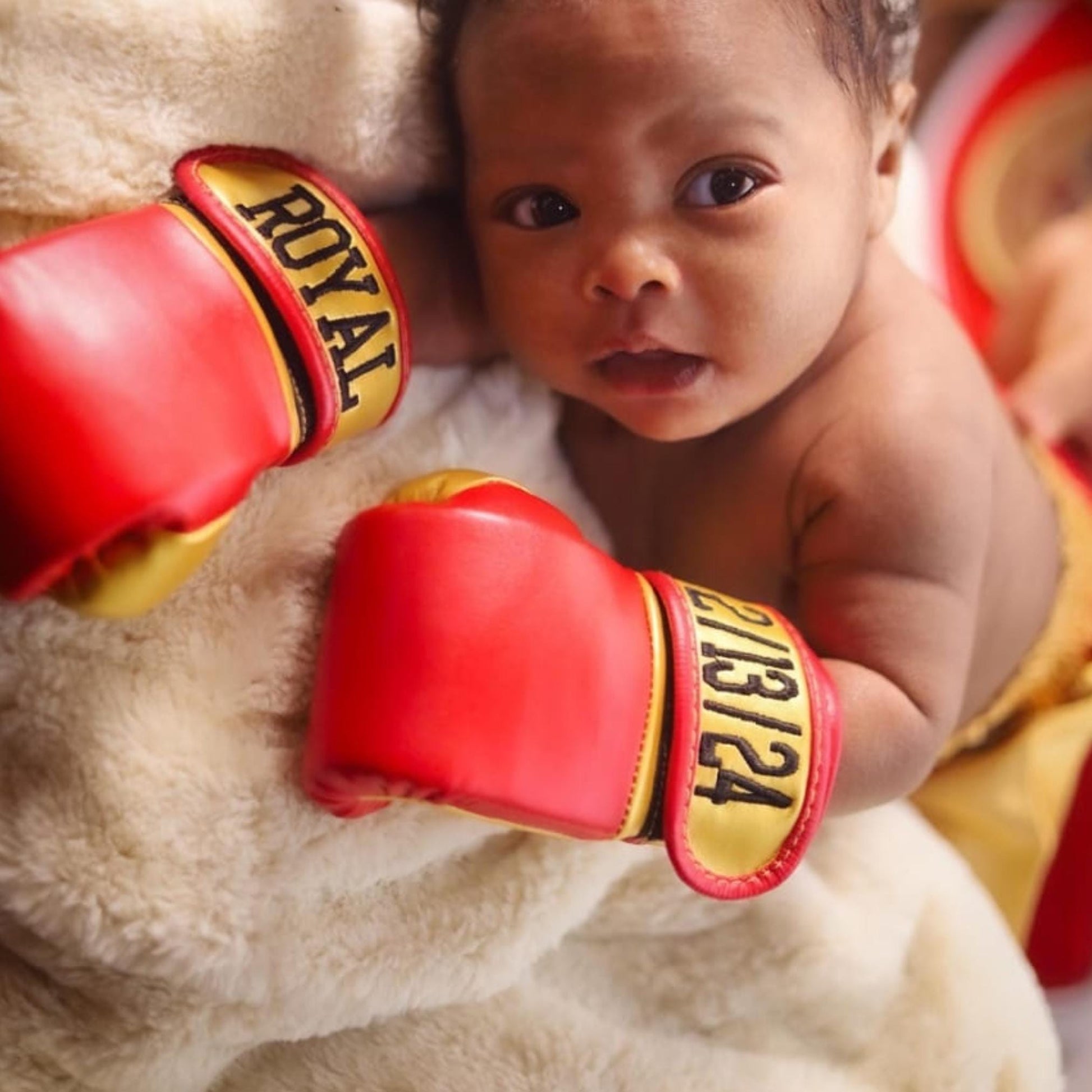 Baby Boxing Costume Set – Perfect for Baby’s First Halloween Photos