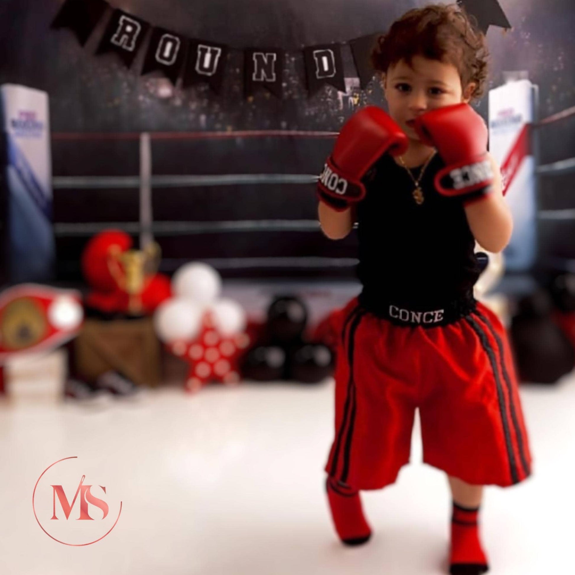 Baby Boxing Costume Set – Perfect for Baby’s First Halloween Photos