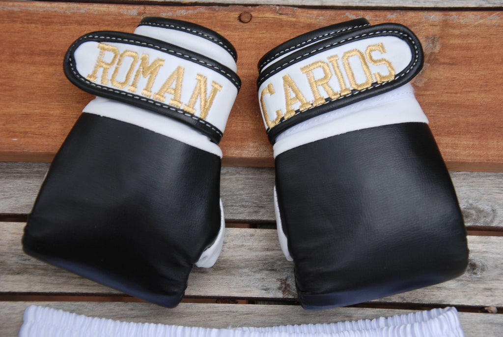 Baby Milestone Pictures – Monthly Photos with Personalized Gloves