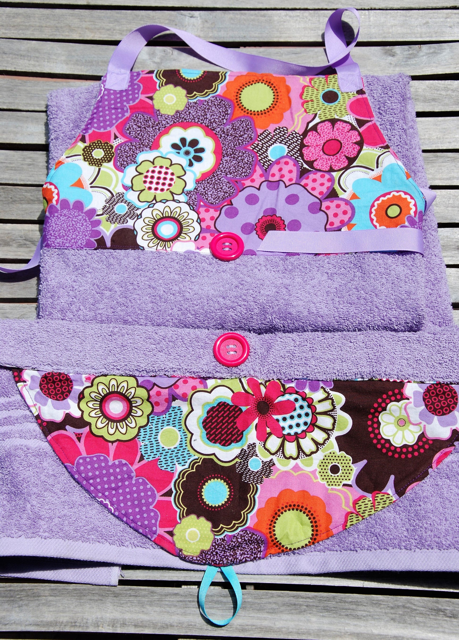 Personalized Baby Apron Towels: A Splash of Colorful Fun for Bath Time!