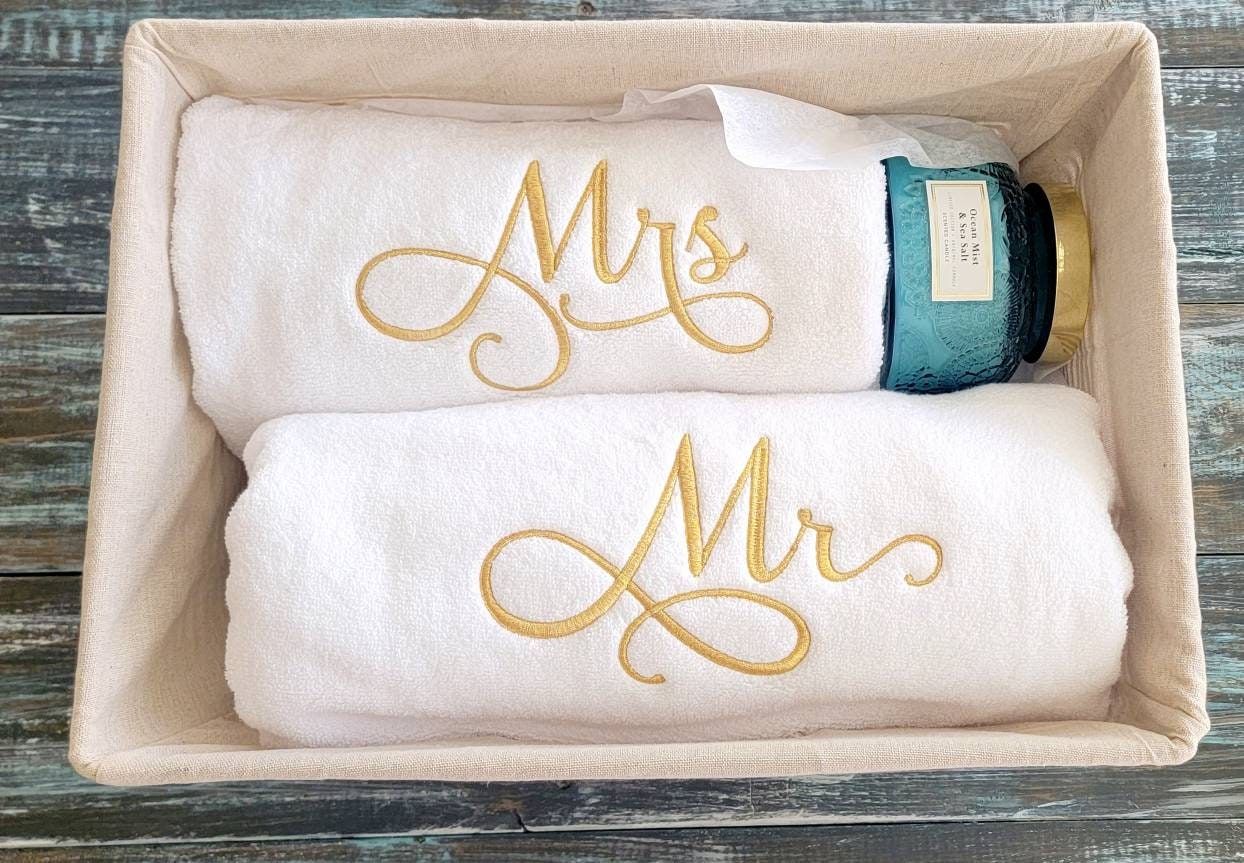 Personalized Bath Towel: Elegant Monogrammed Wedding Gift