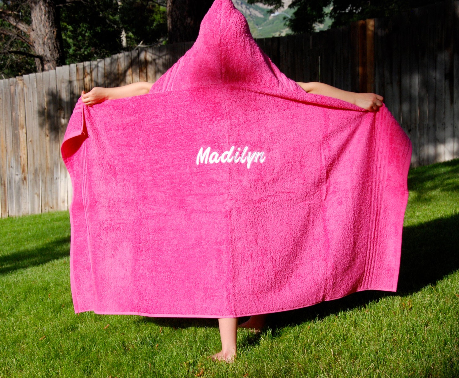 Kids Personalized Hooded Bath Towel: Your Wrap-Around Practicality