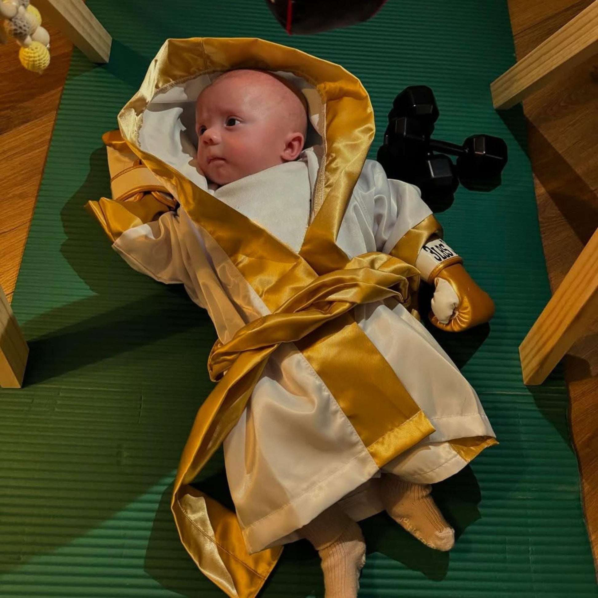 Personalized Newborn Boxing Costume – Custom Robe, Shorts & Gloves | Individual Pieces or Combo